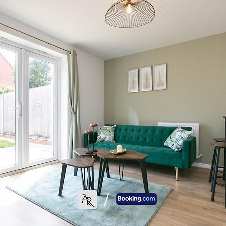 Cozy House By Ar Properties Short Lets & Serviced Accommodation Colchester Zewnętrze zdjęcie