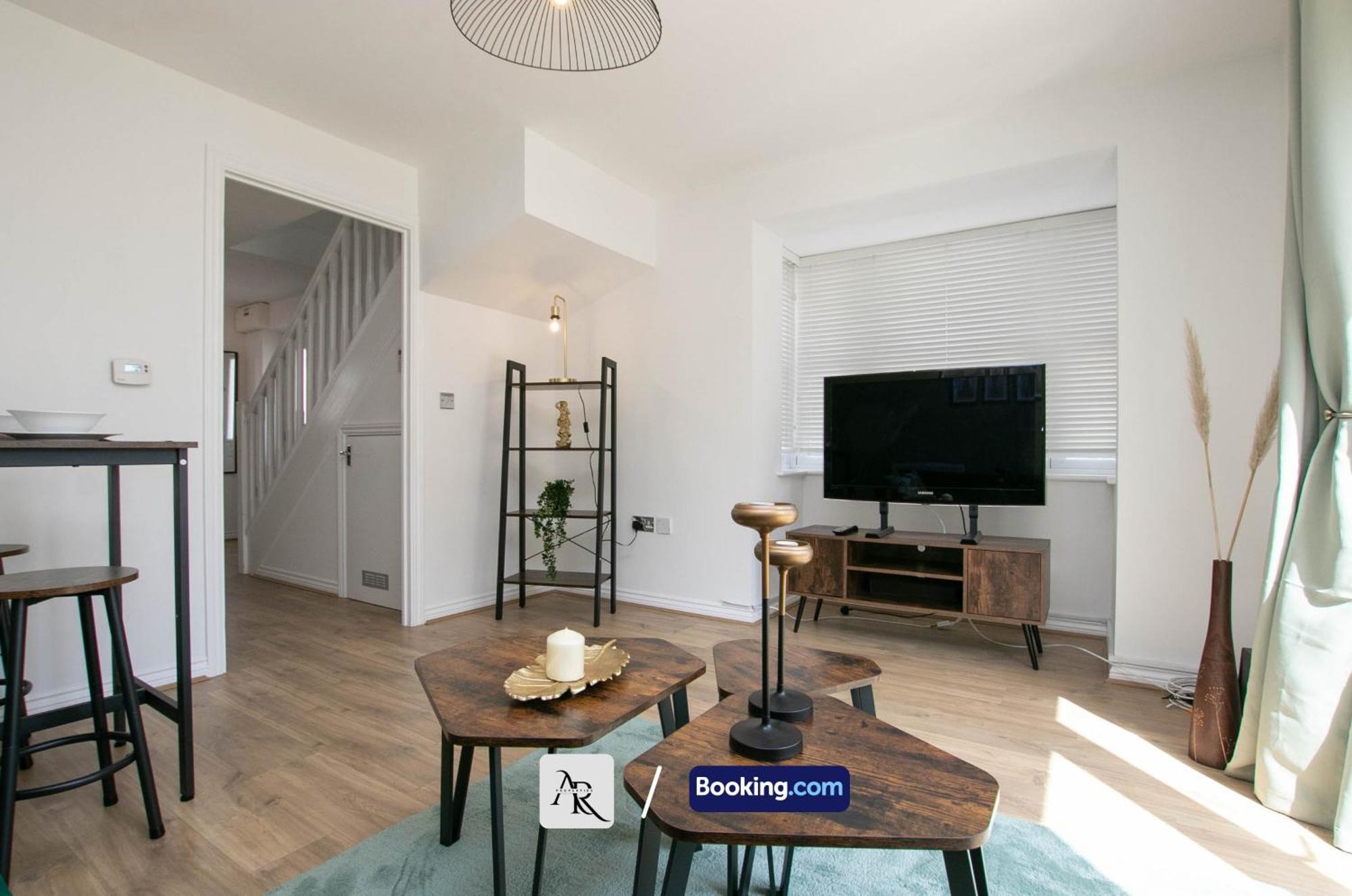 Cozy House By Ar Properties Short Lets & Serviced Accommodation Colchester Zewnętrze zdjęcie
