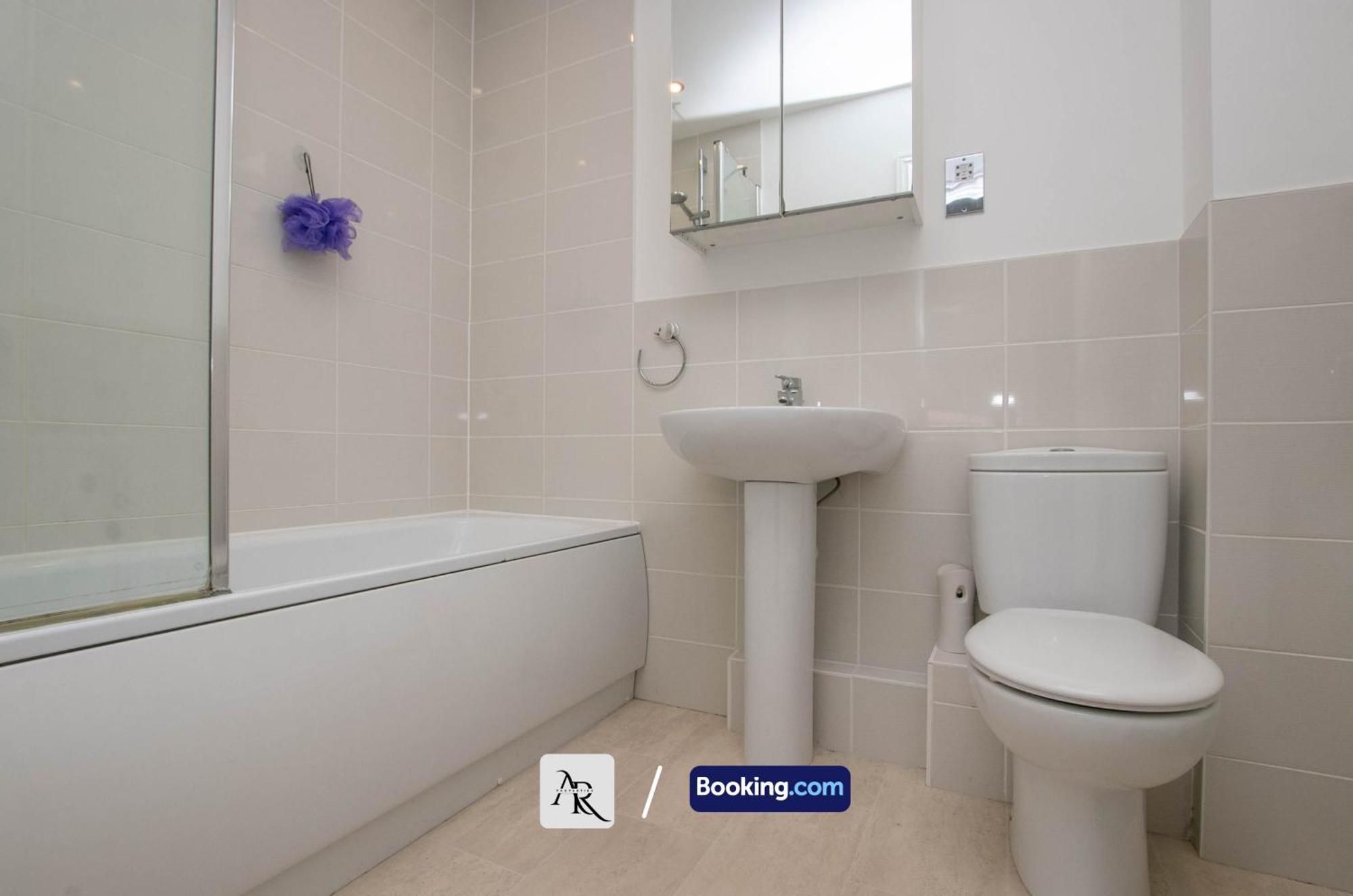 Cozy House By Ar Properties Short Lets & Serviced Accommodation Colchester Zewnętrze zdjęcie